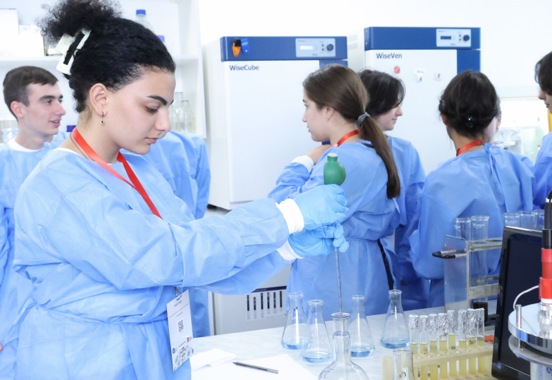 stem school; ԵՊՀ ՍԹԵՄ դպրոց; 